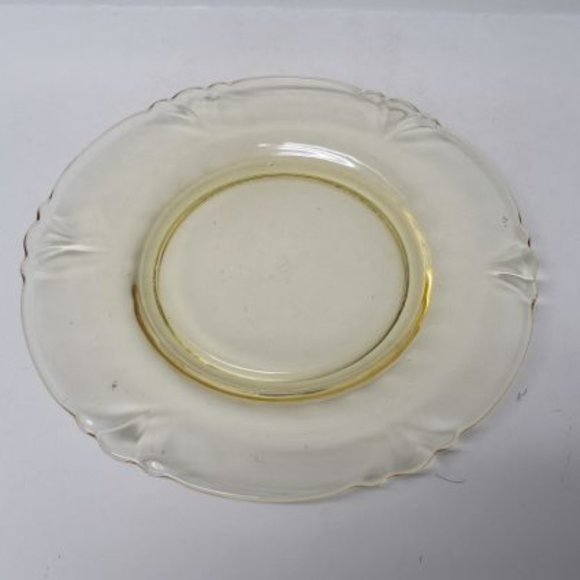 Heisey Elegant Glass Sahara Yellow EMPRESS 7 1/2 Inch Salad Plate - Picture 2 of 4